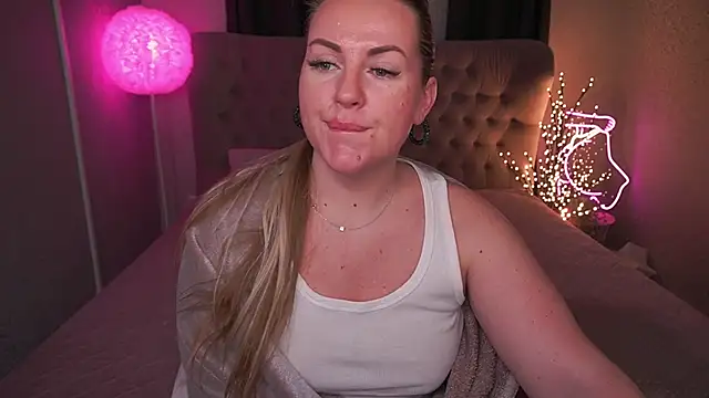 KiraCandyS online show from 02-22-25, 03:01