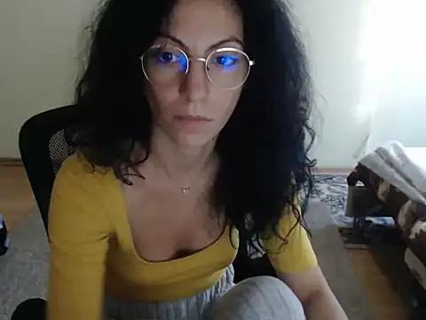 Emmatoo online show from 10-13-25, 01:33