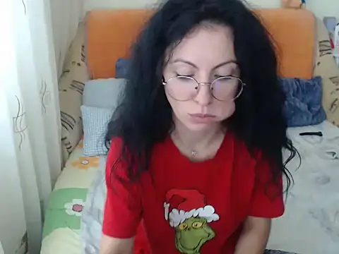 Emmatoo online show from 11-25-25, 10:59