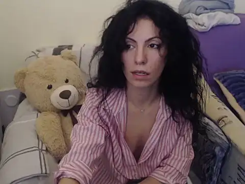 Emmatoo online show from 01-13-26, 01:49