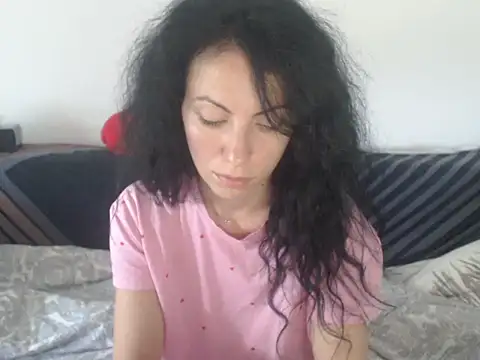 Emmatoo online show from 05-29-26, 06:33