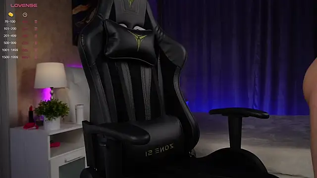 Amely Young online show from 01-22-25, 12:48