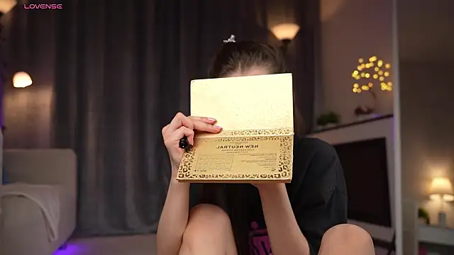 Amely Young online show from 02-19-26, 01:45