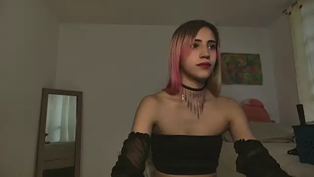 linnie  online show from 03-08-25, 11:07