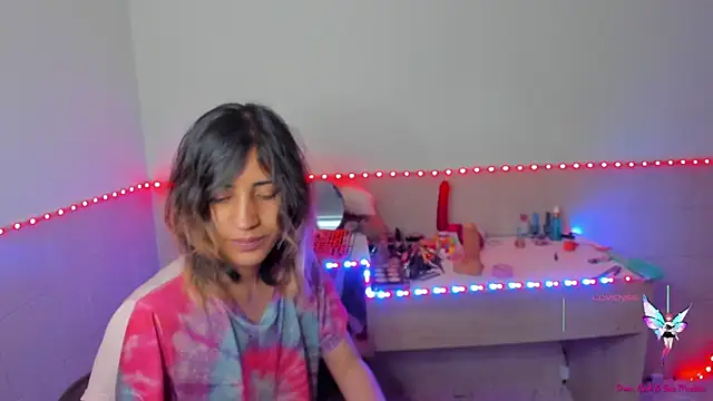 linnie  online show from 09-16-25, 08:32