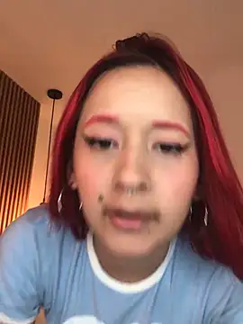 HannaRed  online show from 03-13-25, 06:34