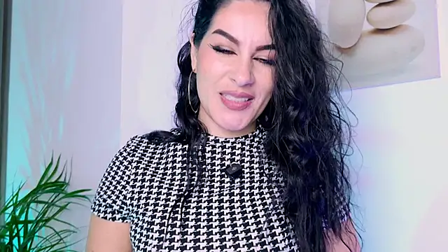 Pamela Rosal online show from 04-13-26, 12:54