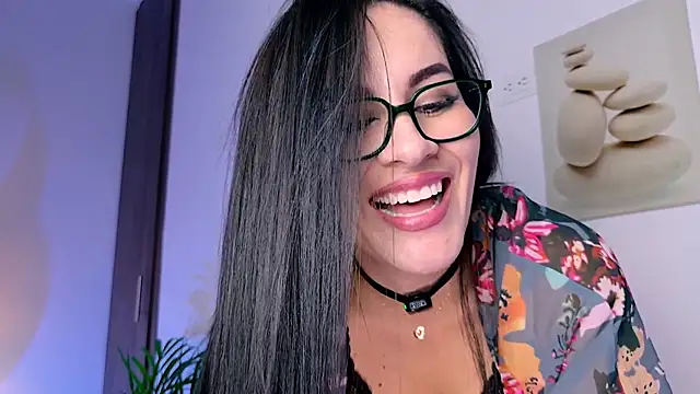 Pamela Rosal online show from 04-18-26, 01:42