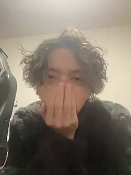 Shizukuu online show from 01-25-25, 04:57