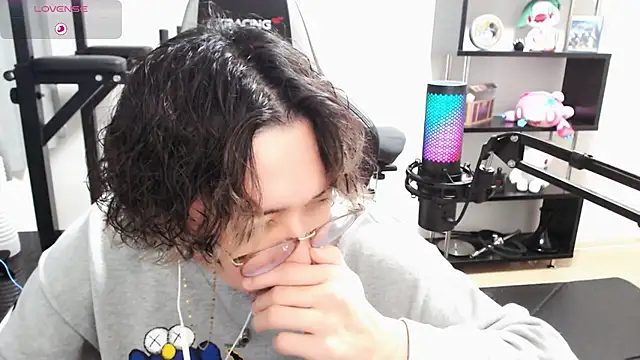 Shizukuu online show from 03-16-25, 03:50