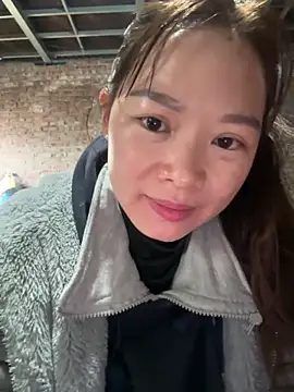 Snapshot of Hellen_111 chatting on 02-26-25, 06:58 Hellen 111 online show from 02-26-25, 06:58