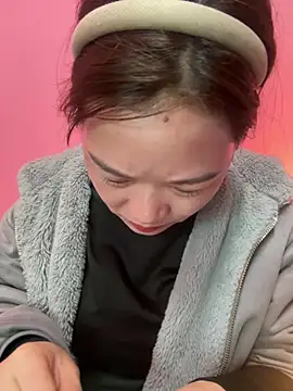 Snapshot of Hellen_111 chatting on 03-11-25, 01:16 Hellen 111 online show from 03-11-25, 01:16