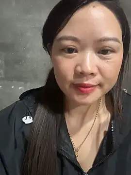 Snapshot of Hellen_111 chatting on 10-05-25, 12:36 Hellen 111 online show from 10-05-25, 12:36