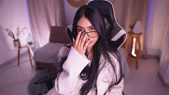 Sara albrecht online show from 02-11-25, 03:29