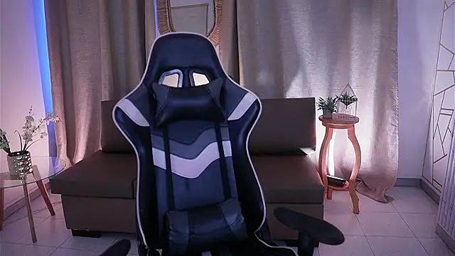 Sara albrecht online show from 02-25-25, 12:24