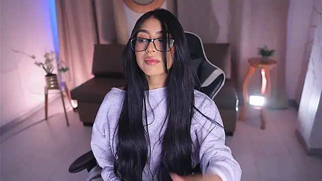 Sara albrecht online show from 03-03-25, 12:27