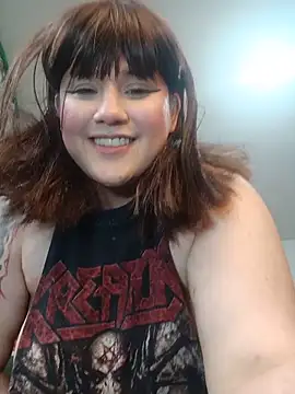 ItsNaiixa online show from 05-17-26, 06:55