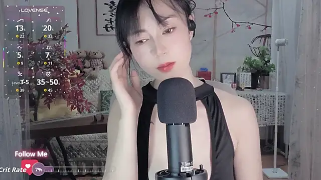 Lisa-s online show from 09-10-25, 02:39