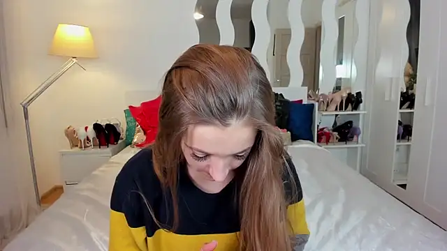 KateRedgar online show from 01-30-25, 01:53