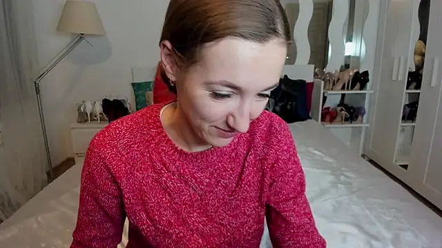 KateRedgar online show from 02-06-25, 03:31