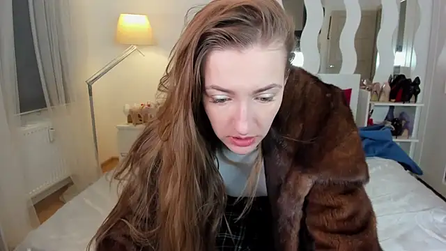 KateRedgar online show from 03-09-25, 05:06