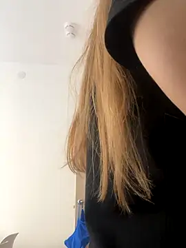 KateRedgar online show from 09-12-25, 02:17