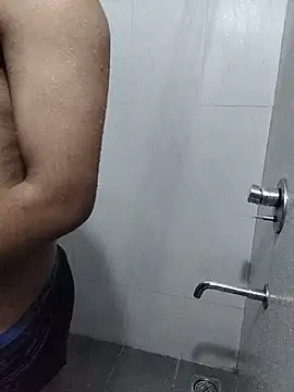 hottboy 39 online show from 05-03-26, 10:54