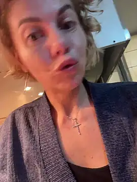 Snapshot of tanyagrey chatting on 11-06-25, 07:20 tanyagrey online show from 11-06-25, 07:20