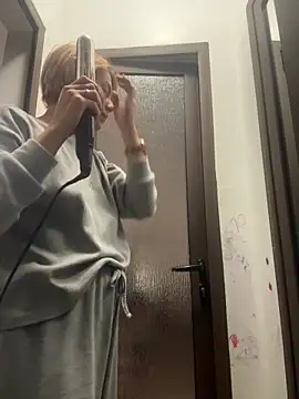 Snapshot of tanyagrey chatting on 11-10-25, 07:29 tanyagrey online show from 11-10-25, 07:29