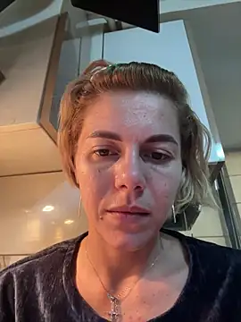 Snapshot of tanyagrey chatting on 11-14-25, 07:07 tanyagrey online show from 11-14-25, 07:07