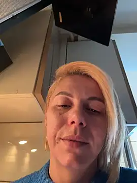 tanyagrey online show from 02-02-26, 07:51