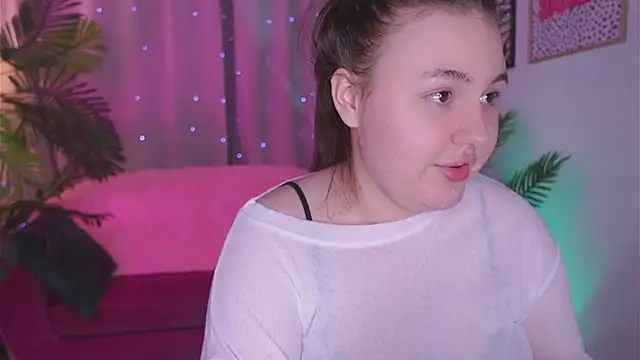 Mia  Peach online show from 03-20-25, 07:14