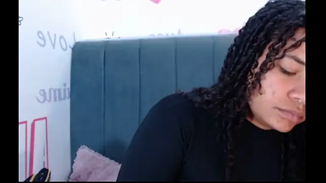 Snapshot of KittyBrookex chatting on 10-06-25, 02:25 KittyBrookex online show from 10-06-25, 02:25