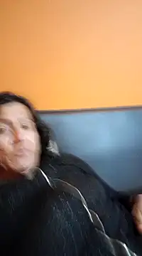 miicheele32 online show from 01-24-25, 07:51