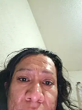 miicheele32 online show from 01-05-26, 06:33