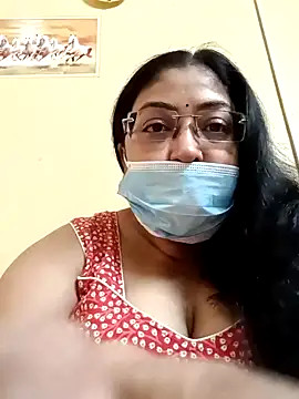 LAVERNIYA  online show from 12-08-24, 05:39