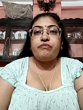 LAVERNIYA  online show from 02-13-25, 12:11