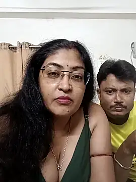 LAVERNIYA  online show from 09-18-25, 11:45