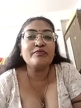 LAVERNIYA  online show from 09-21-25, 05:14