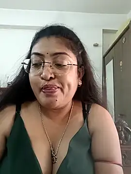 LAVERNIYA  online show from 09-25-25, 05:44