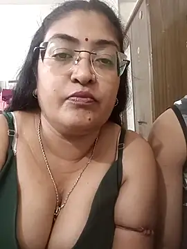 LAVERNIYA  online show from 10-15-25, 06:41