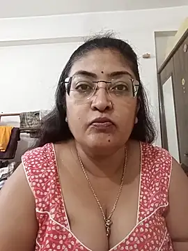 LAVERNIYA  online show from 10-29-25, 06:37