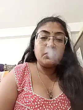 LAVERNIYA  online show from 11-05-25, 12:38