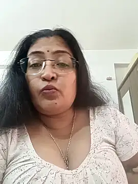 LAVERNIYA  online show from 11-26-25, 07:53