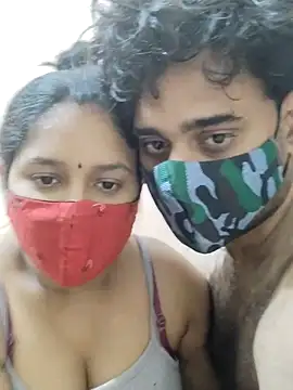 Snapshot of IND_COUPLE1 chatting on 12-20-24, 04:57 IND COUPLE1 online show from 12-20-24, 04:57