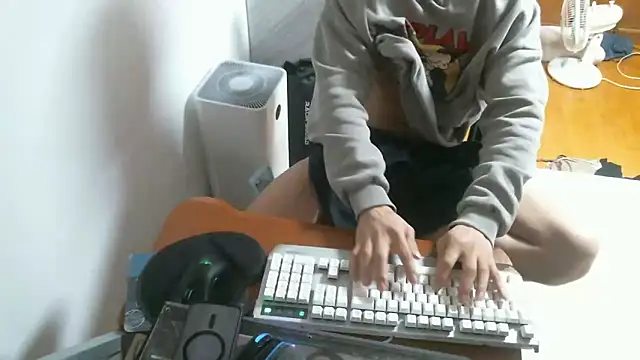 Stellan 0412 online show from 02-10-26, 04:22