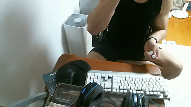 Stellan 0412 online show from 02-15-26, 11:19