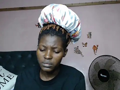 TrishaKalid online show from 03-09-25, 06:21