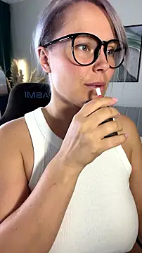 Snapshot of Charming_Daphny chatting on 07-18-26, 08:51 Charming Daphny online show from 07-18-26, 08:51