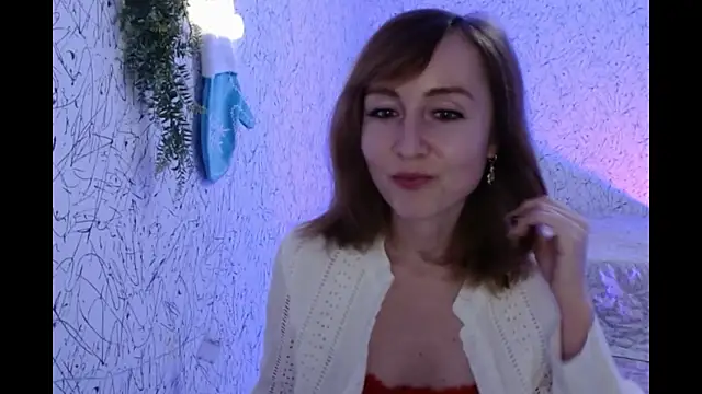 Snapshot of Athena_Richards chatting on 03-08-25, 04:28 Athena Richards online show from 03-08-25, 04:28